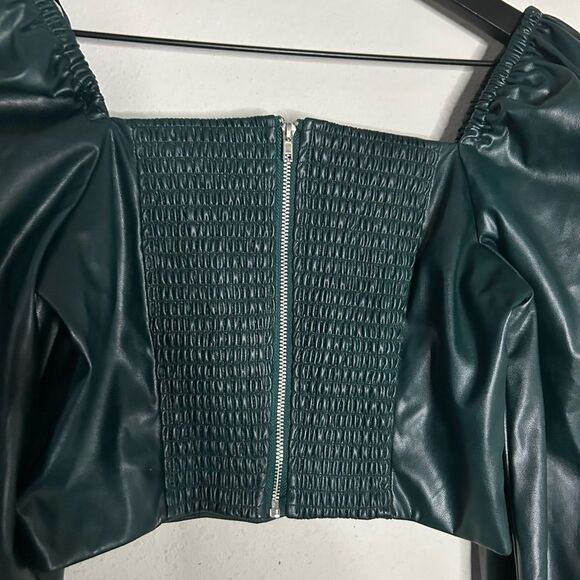 7 For All Mankind Green Vegan Leather Crop Top Size S - Picture 8 of 11